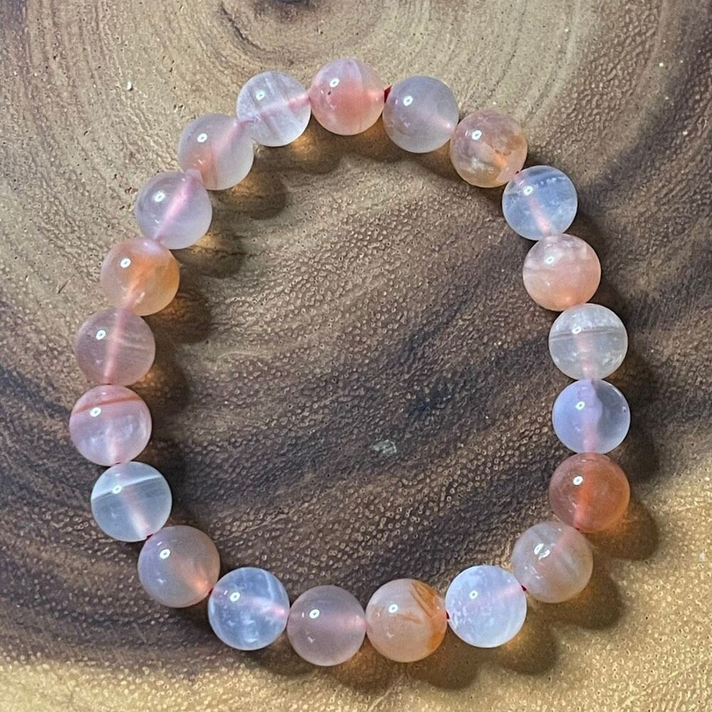 Yuan yuan Agate bracelet striped layers light rainbow colors stretch 10mm 7.5” n